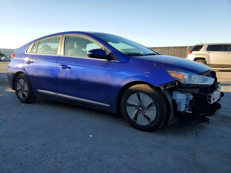 2022 HYUNDAI IONIQ SE  