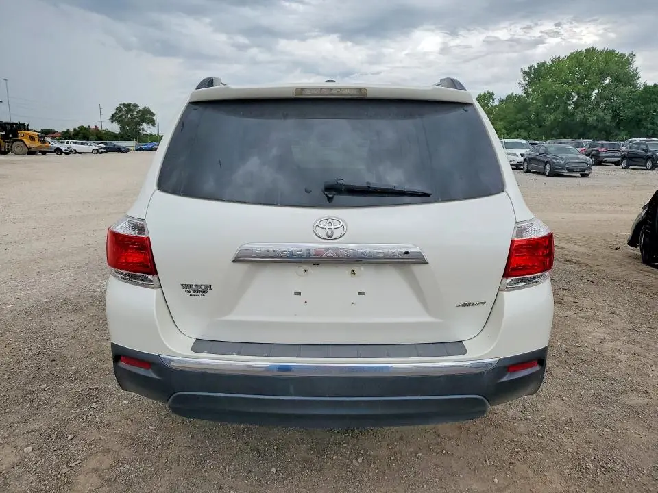 2013 TOYOTA HIGHLANDER LIMITED  