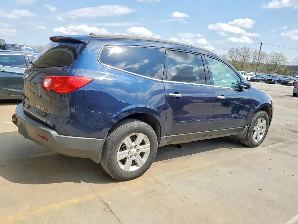 2011 CHEVROLET TRAVERSE LT  