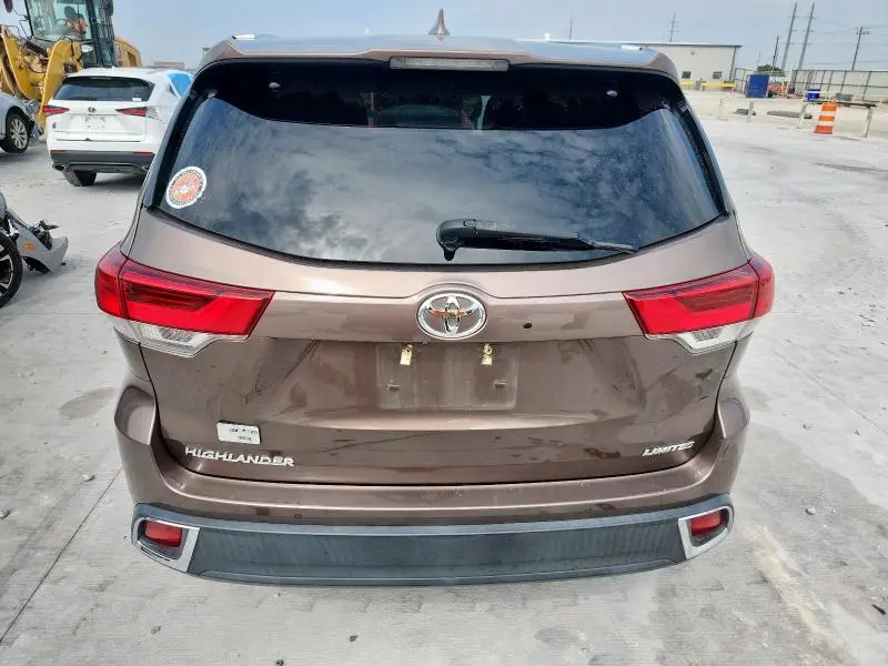 2019 TOYOTA HIGHLANDER LIMITED  