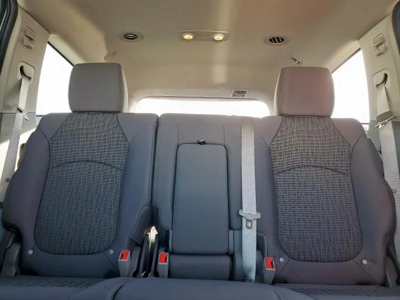 2013 CHEVROLET TRAVERSE LS  