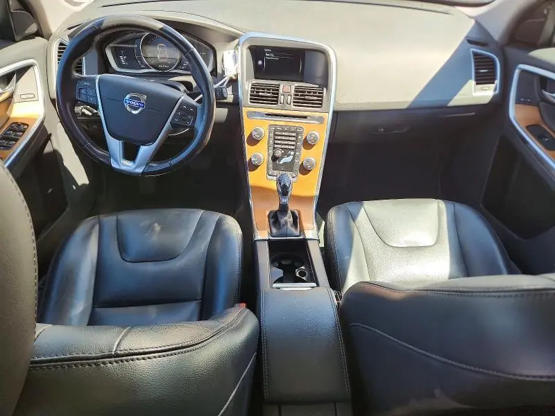 2017 VOLVO XC60 T6 INSCRIPTION  