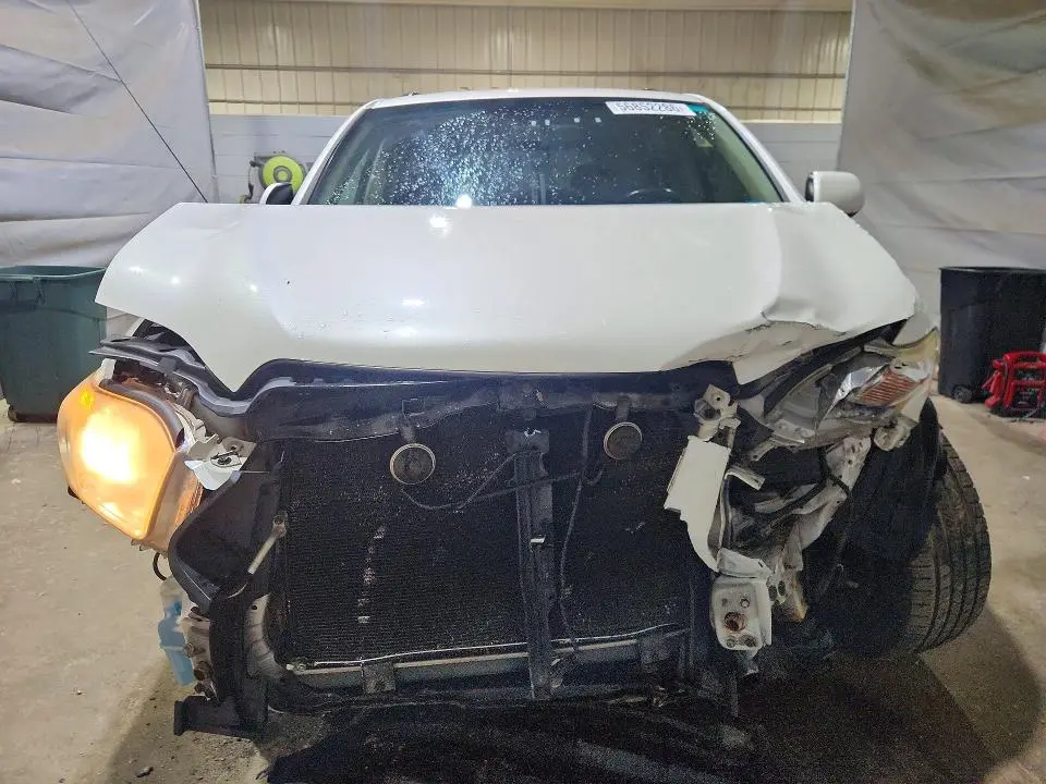 2010 TOYOTA HIGHLANDER BASE  