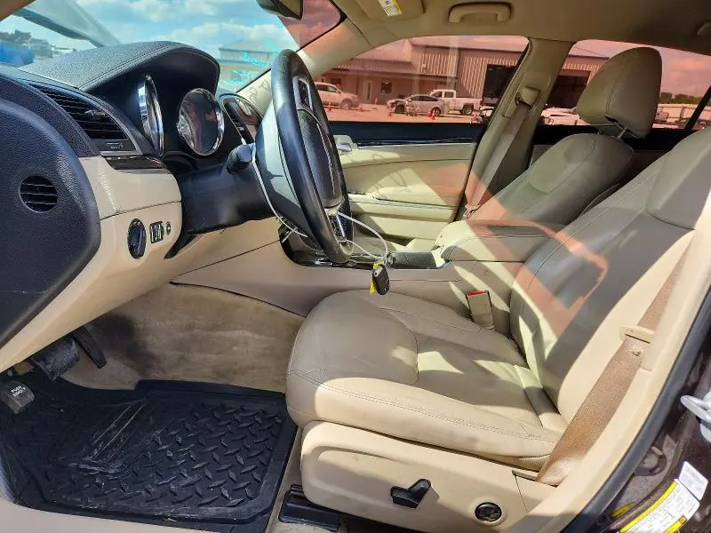 2013 CHRYSLER 300   