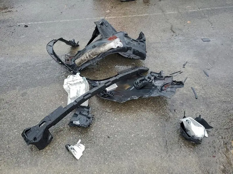 2015 TOYOTA HIGHLANDER LE  