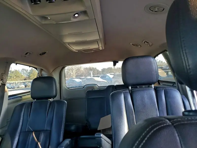 2012 CHRYSLER TOWN & COUNTRY TOURING L  