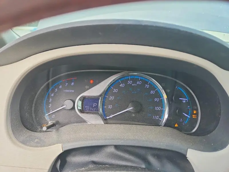 2011 TOYOTA SIENNA LIMITED 7-PASSENGER  