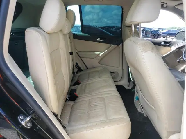 2016 VOLKSWAGEN TIGUAN S  