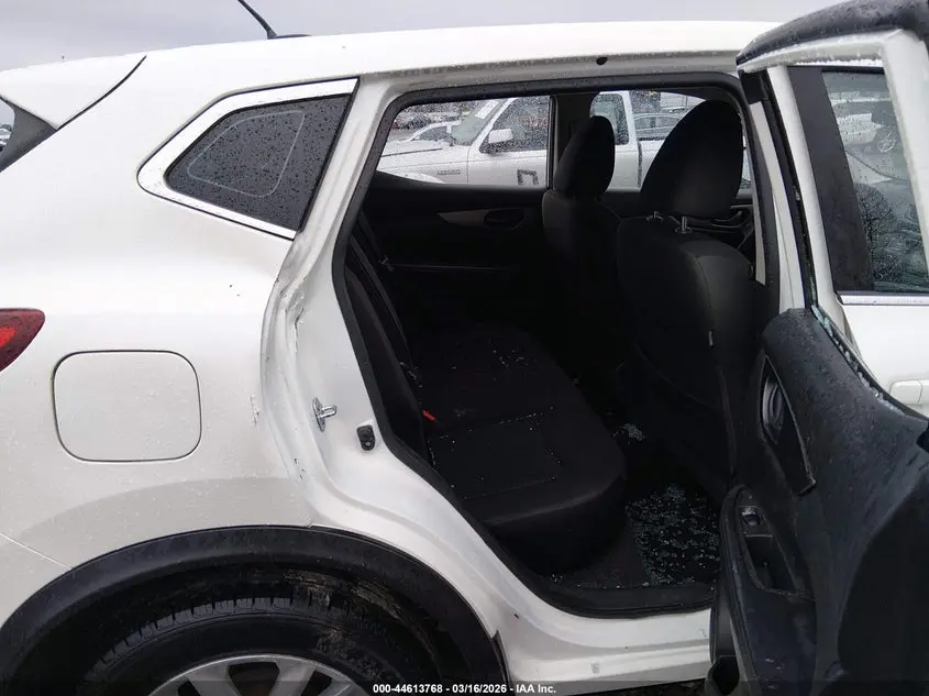 2017 NISSAN ROGUE SPORT S