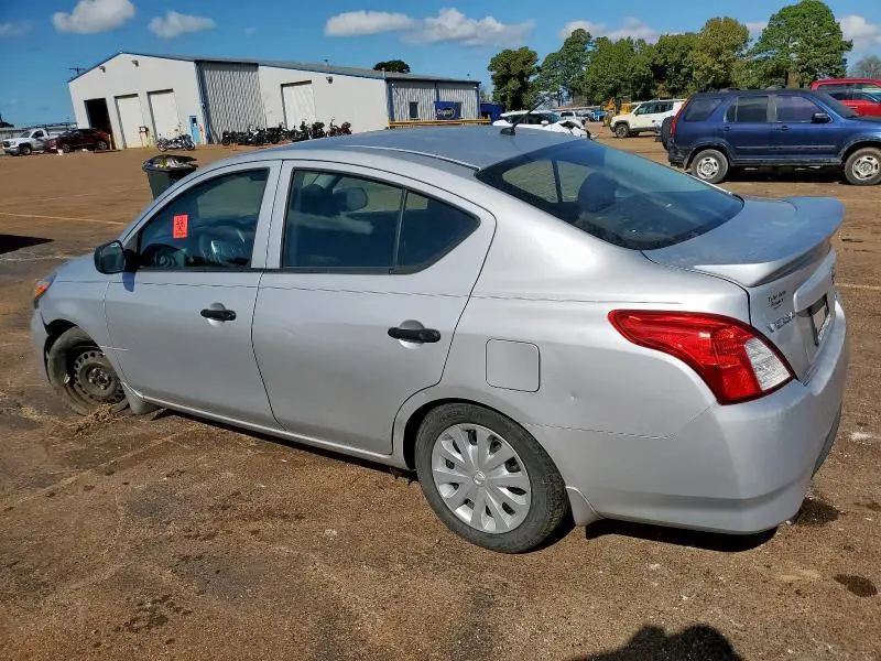 2015 NISSAN VERSA S  