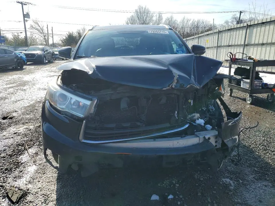 2015 TOYOTA HIGHLANDER LIMITED  