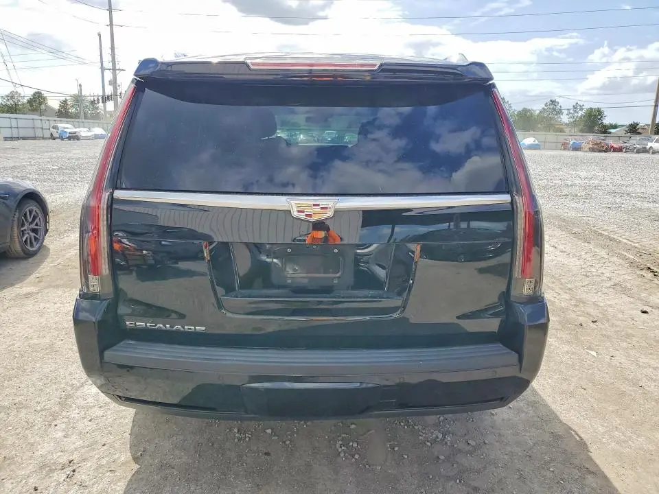2020 CADILLAC ESCALADE LUXURY  