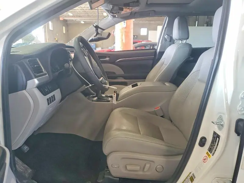 2015 TOYOTA HIGHLANDER LIMITED  