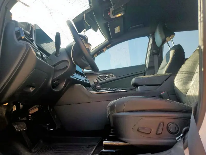 2024 KIA SPORTAGE X LINE  