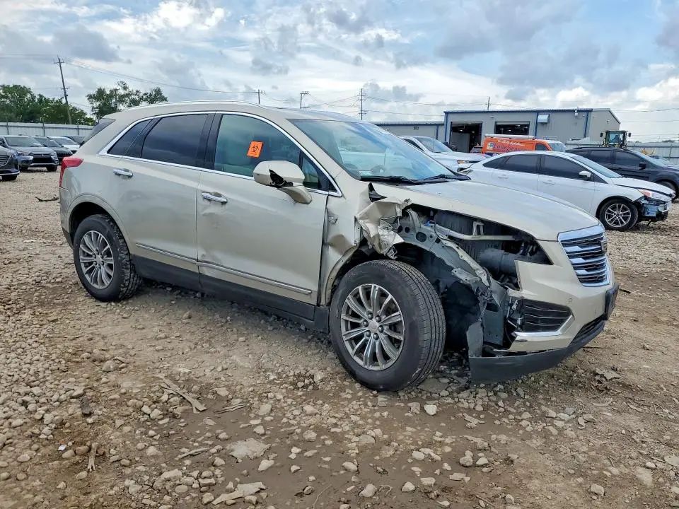 2017 CADILLAC XT5 LUXURY  