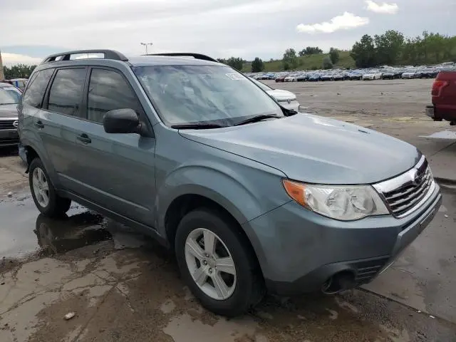 2010 SUBARU FORESTER XS  