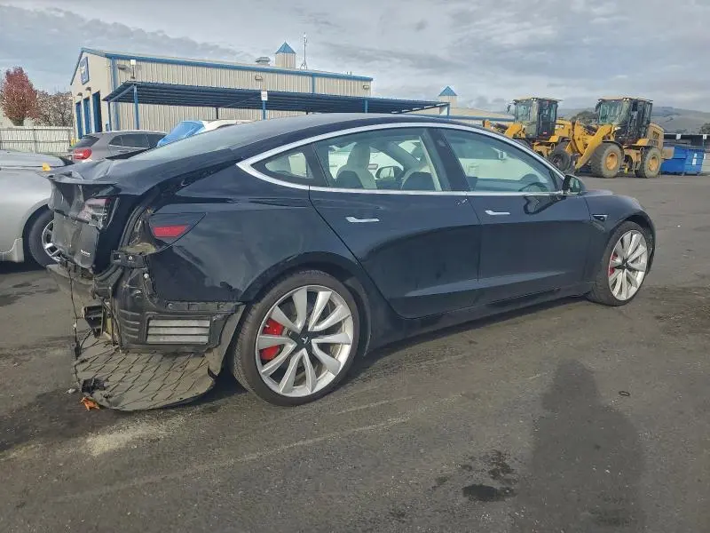 2018 TESLA MODEL 3   