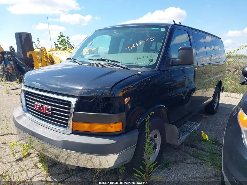 2013 GMC SAVANA 3500 LT