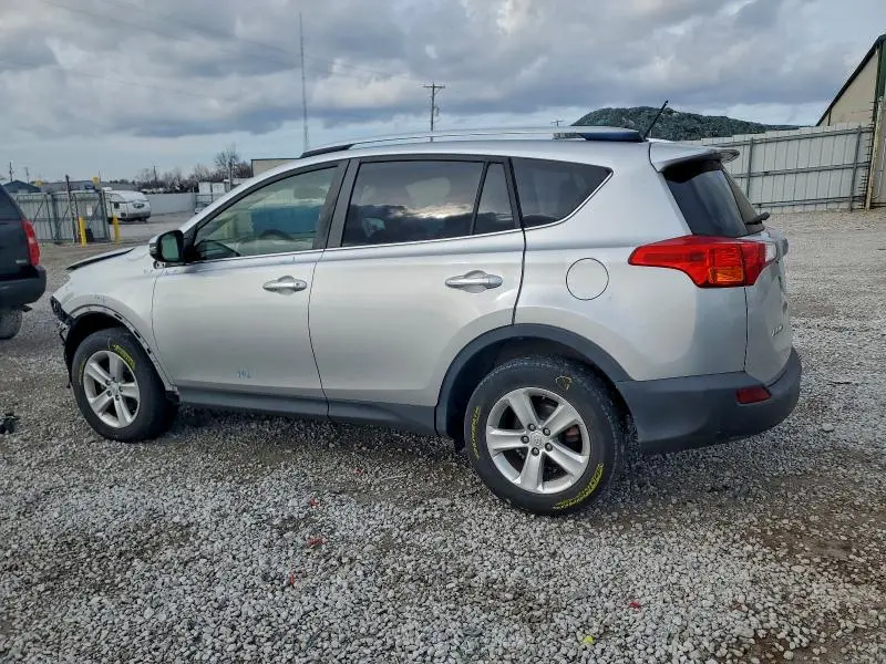 2014 TOYOTA RAV4 XLE  