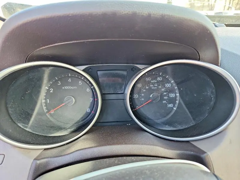 2015 HYUNDAI TUCSON SE  