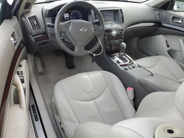 2012 INFINITI G37 
