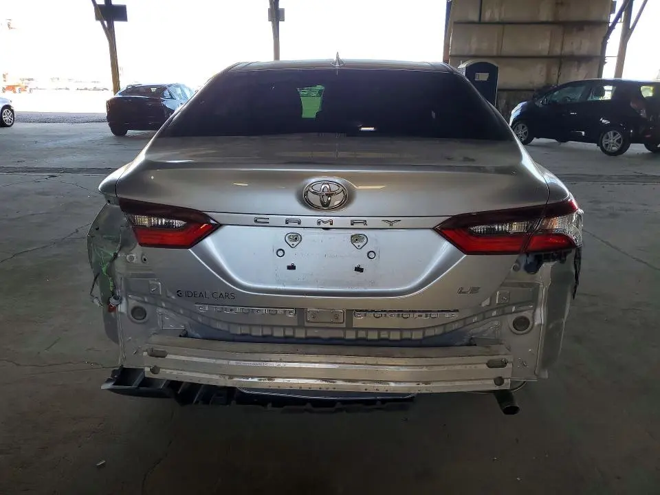 2022 TOYOTA CAMRY LE  