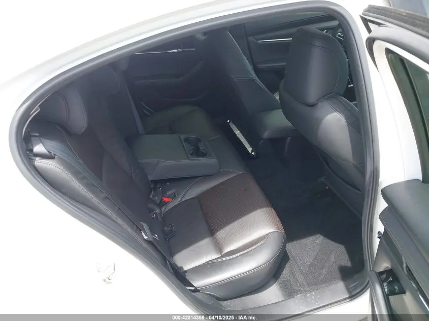 2022 MAZDA MAZDA3 PREMIUM