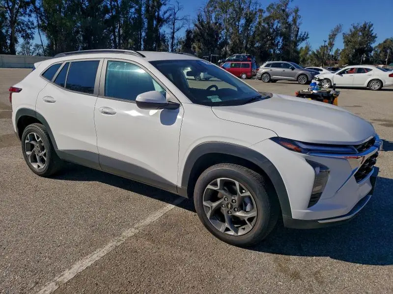2025 CHEVROLET TRAX 1LT  