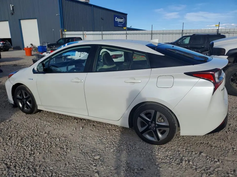 2019 TOYOTA PRIUS XLE  