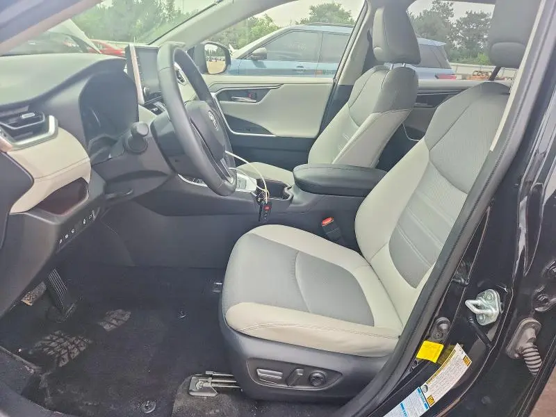 2022 TOYOTA RAV4 LIMITED  