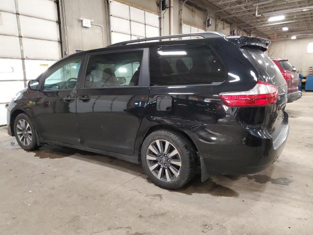 2018 TOYOTA SIENNA LE