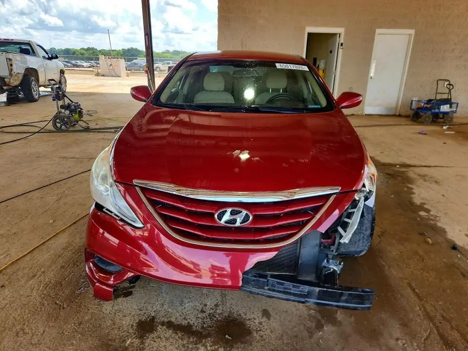2013 HYUNDAI SONATA GLS  