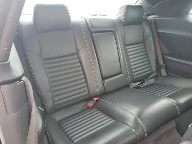 2010 DODGE CHALLENGER SE  
