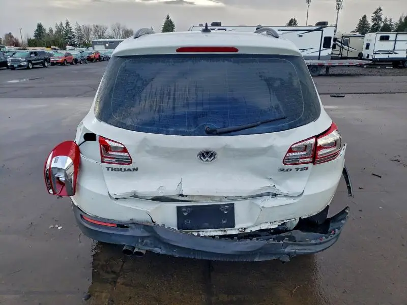 2015 VOLKSWAGEN TIGUAN S  