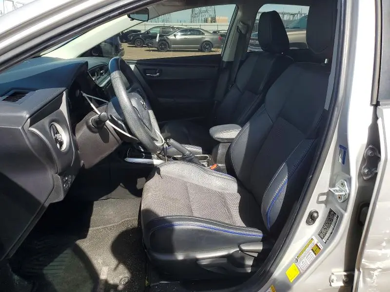 2018 TOYOTA COROLLA SE  