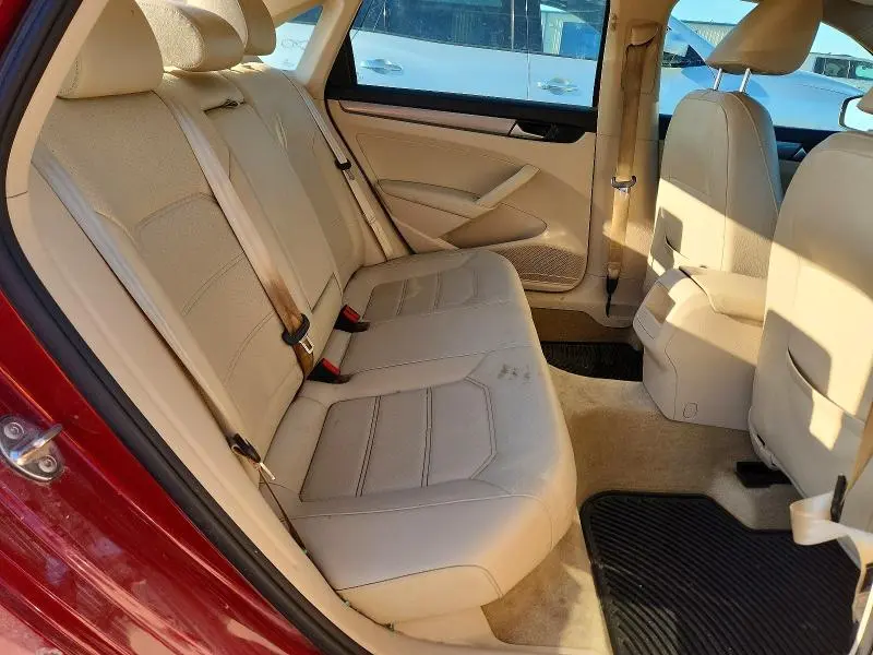 2015 VOLKSWAGEN PASSAT S  