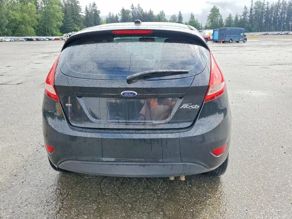 2011 FORD FIESTA SE  