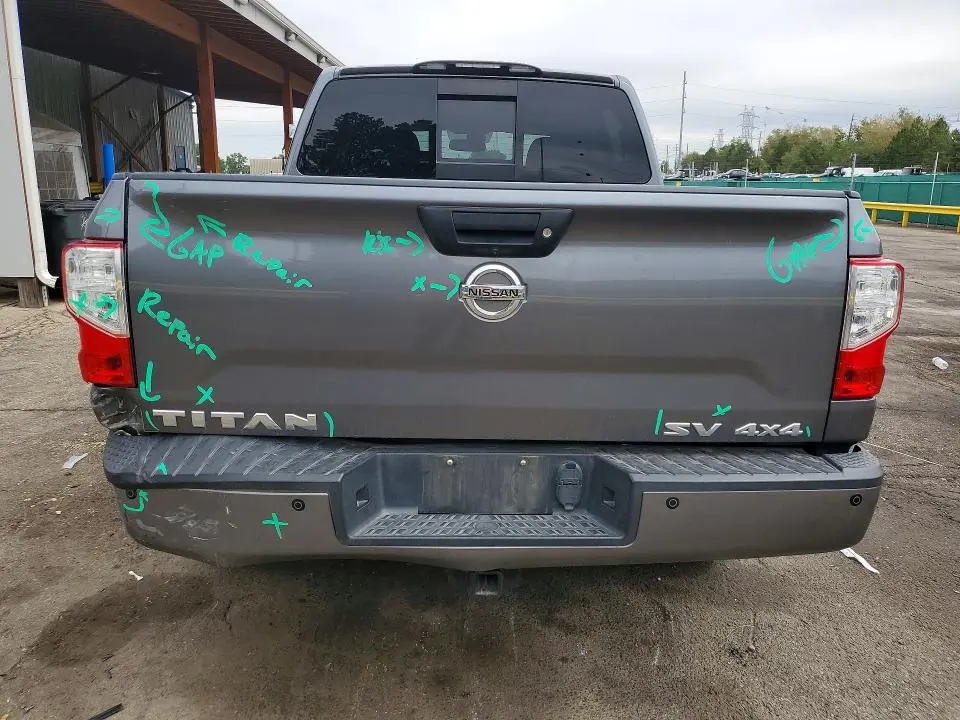 2018 NISSAN TITAN SV  