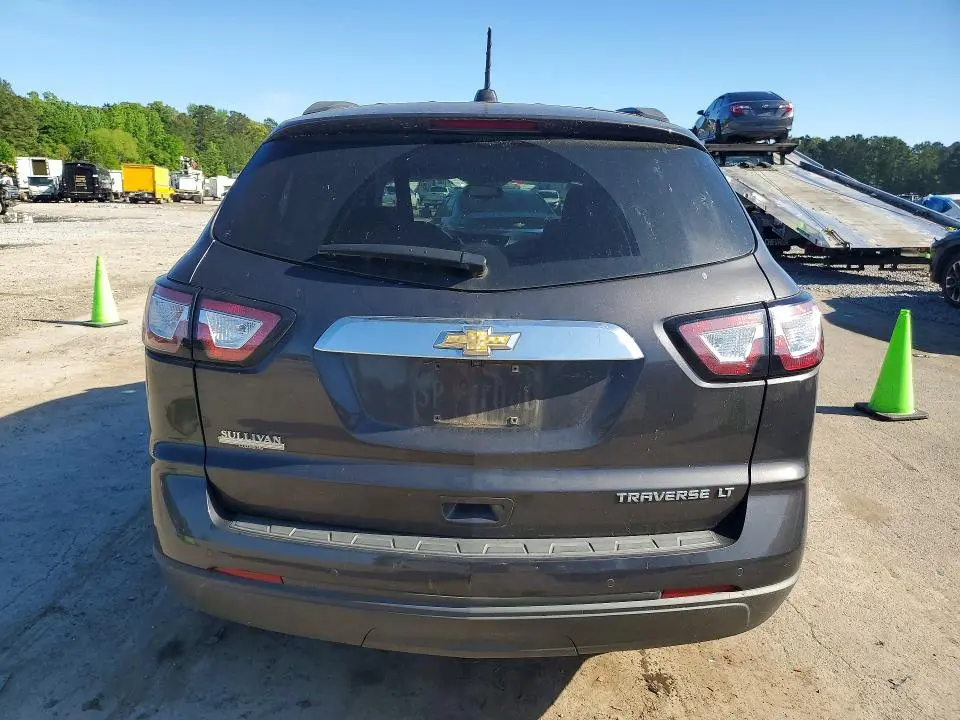 2016 CHEVROLET TRAVERSE LT  
