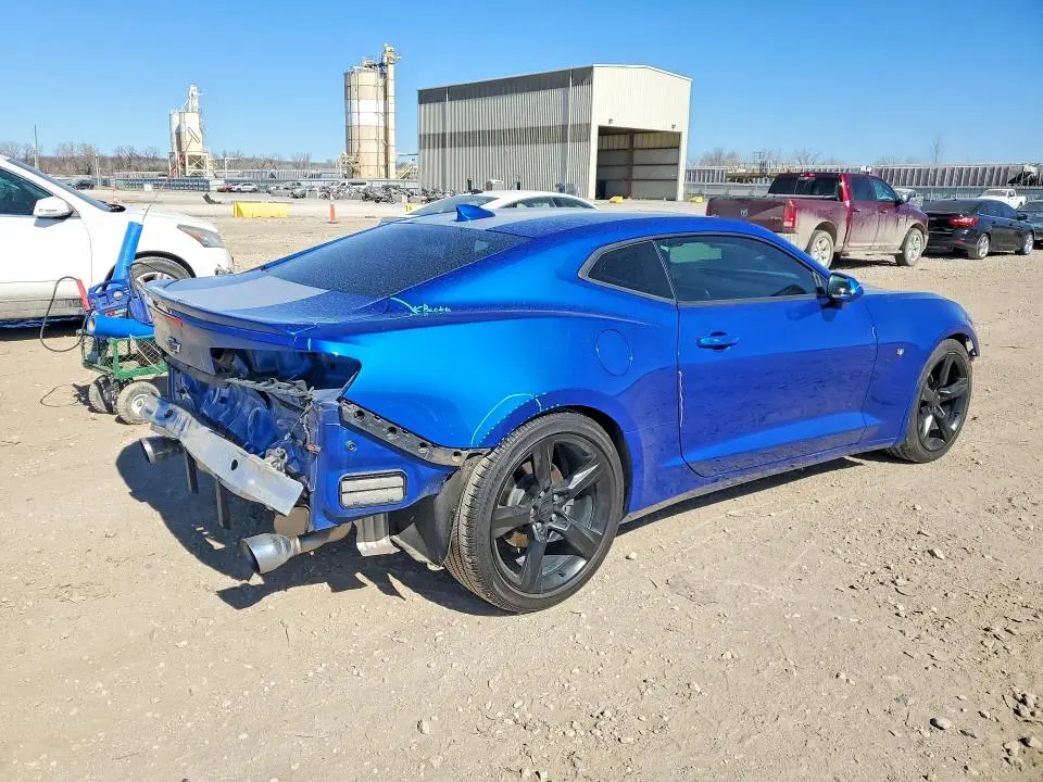 2017 CHEVROLET CAMARO LT  