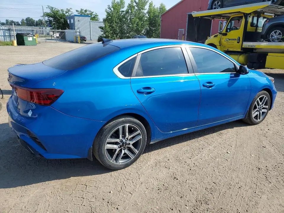 2023 KIA FORTE EX  