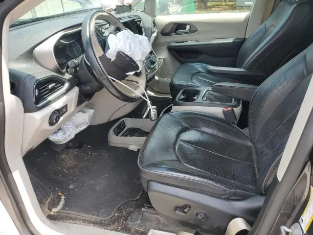 2019 CHRYSLER PACIFICA LIMITED  