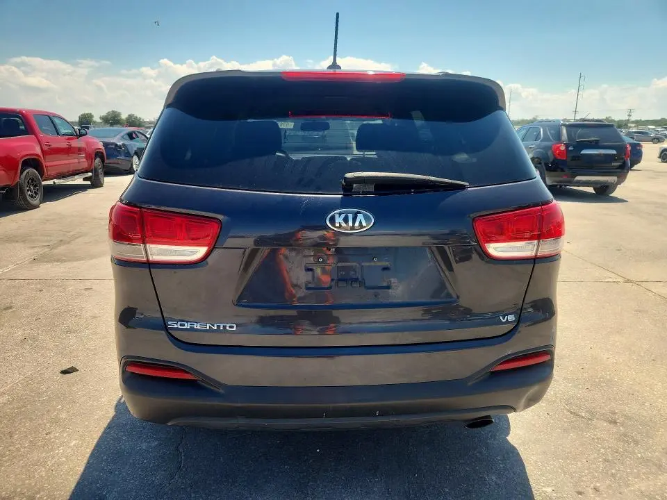 2017 KIA SORENTO LX V6  