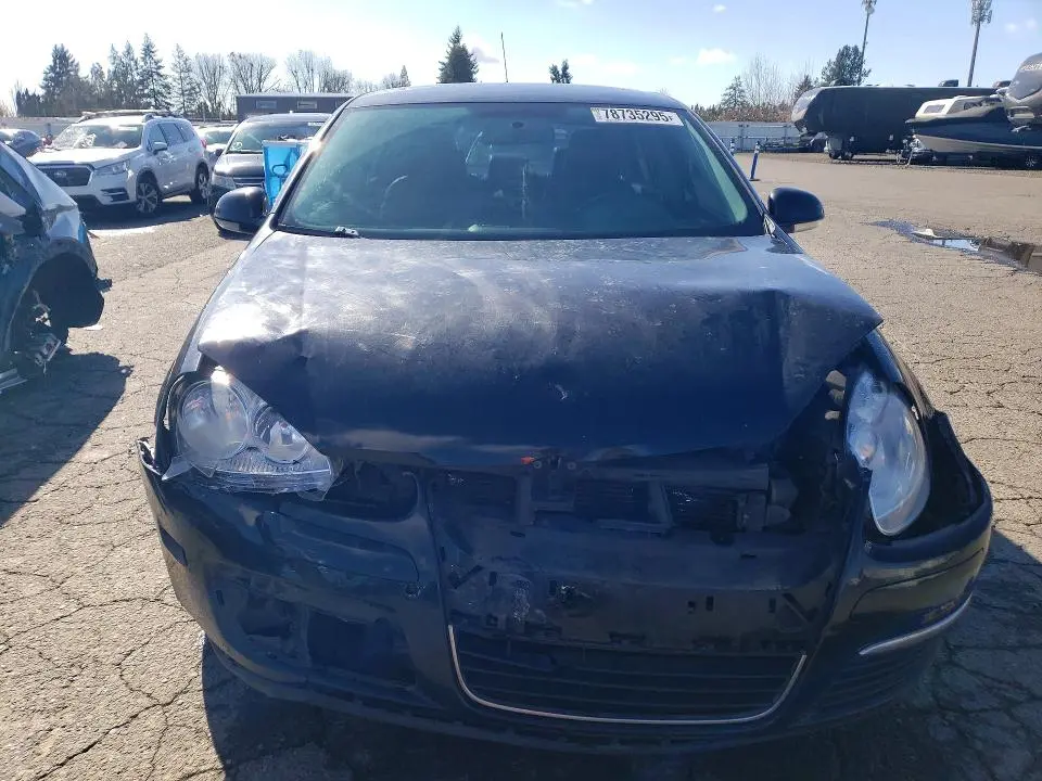 2010 VOLKSWAGEN JETTA SE  