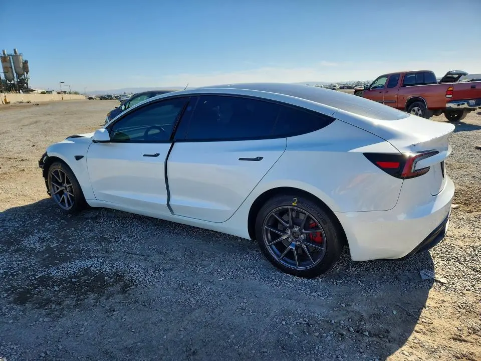 2025 TESLA MODEL 3   