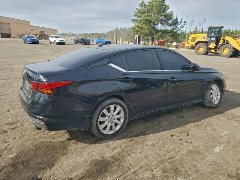 2020 NISSAN ALTIMA SR  