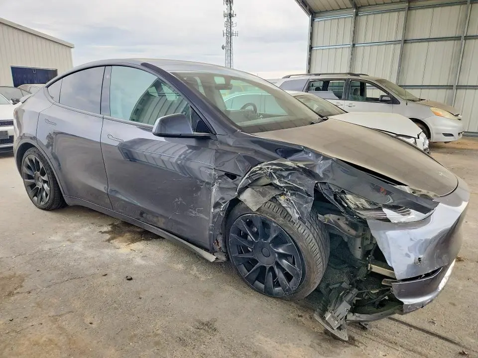 2021 TESLA MODEL Y   