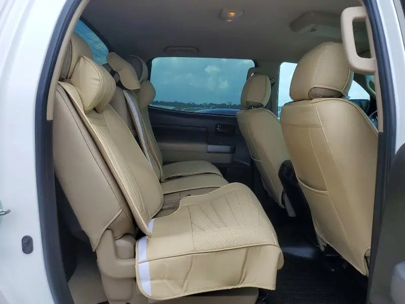 2010 TOYOTA TUNDRA   