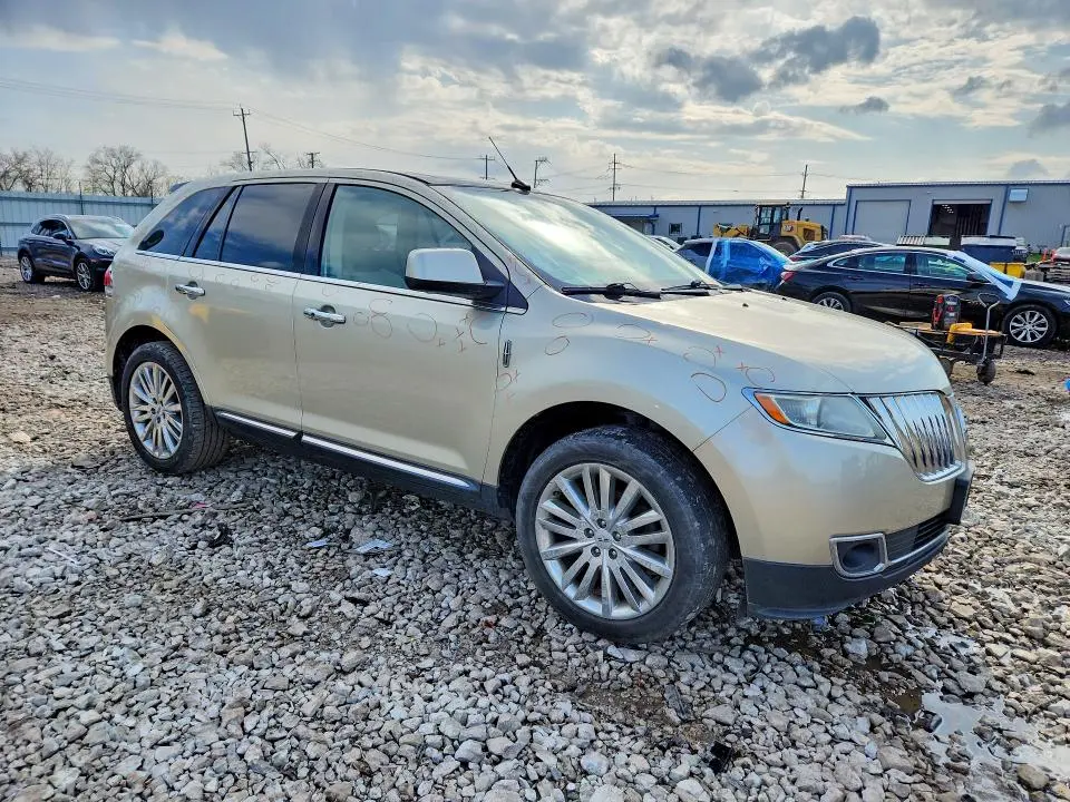 2011 LINCOLN MKX   