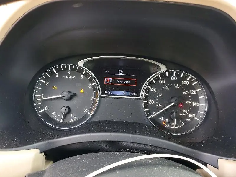 2017 NISSAN PATHFINDER SL  